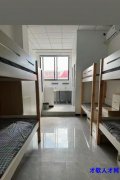 电子厂招聘 男女普工 7000坐班包吃住可预支