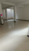 厂房.店面出租：五间店面.地下室五间！
